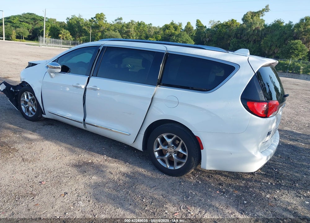 2017 CHRYSLER PACIFICA LIMITED VIN: 2C4RC1GG9HR514681