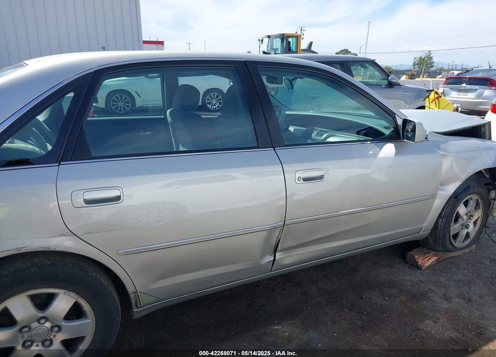 2000 TOYOTA AVALON VIN: 4T1BF28B1YU110130