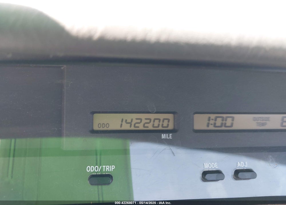 2000 TOYOTA AVALON VIN: 4T1BF28B1YU110130