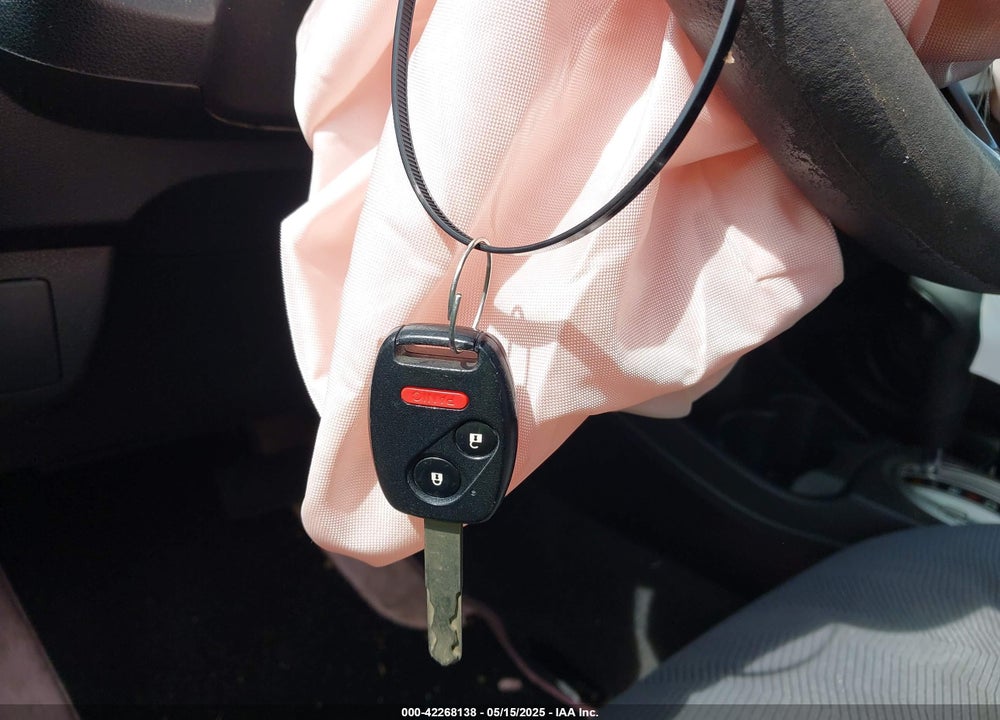 2012 HONDA FIT VIN: JHMGE8H37CC034466