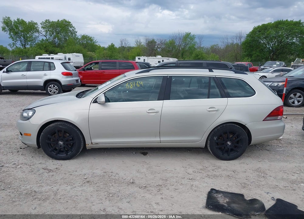 2011 VOLKSWAGEN JETTA SPORTWAGEN VIN: 3VWPL7AJ8BM644008