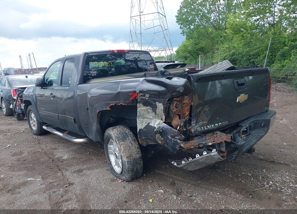 2010 CHEVROLET SILVERADO 1500 LT VIN: 1GCSKSE30AZ273325