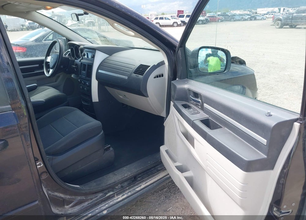 2010 DODGE GRAND CARAVAN SE VIN: 2D4RN4DE7AR333778