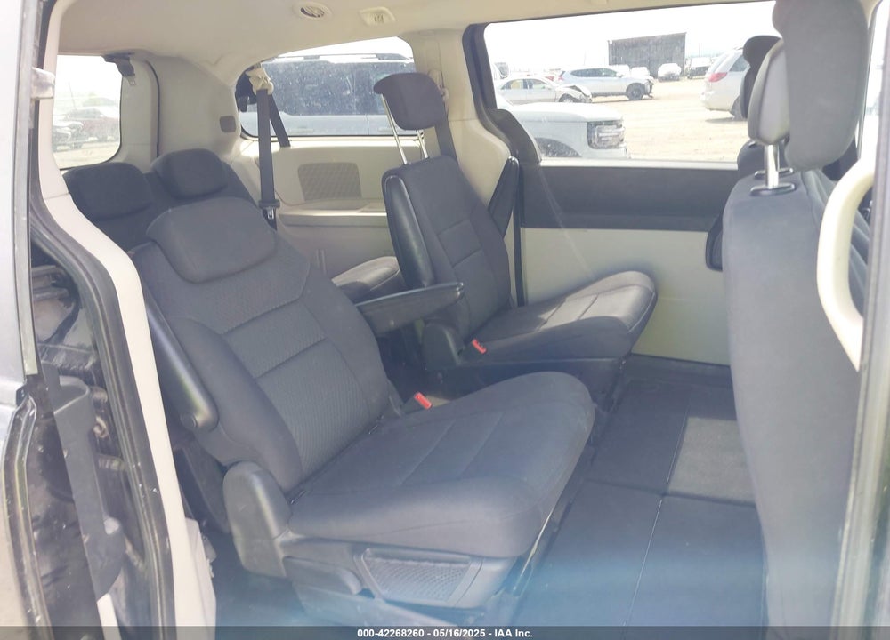 2010 DODGE GRAND CARAVAN SE VIN: 2D4RN4DE7AR333778