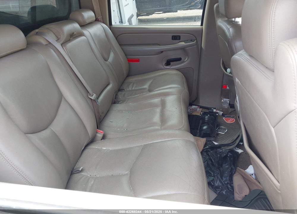 2005 CHEVROLET SILVERADO 2500HD LT VIN: 1GCHK23215F971423