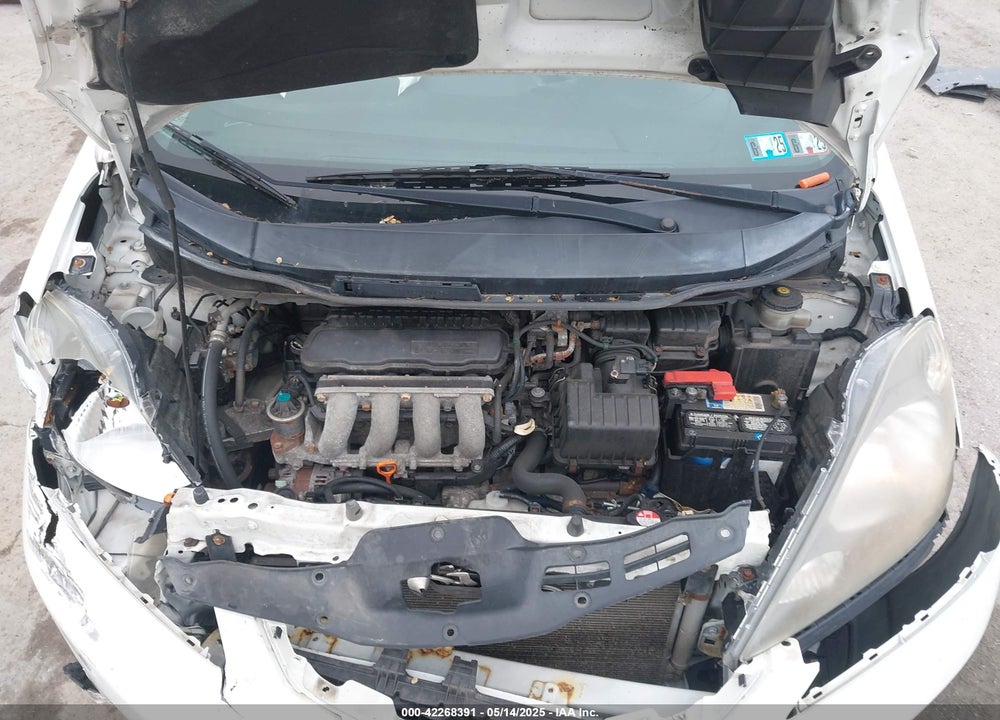 2010 HONDA FIT VIN: JHMGE8H24AC011764