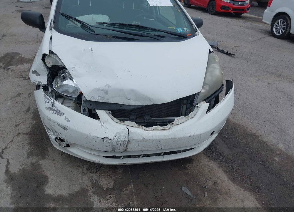 2010 HONDA FIT VIN: JHMGE8H24AC011764