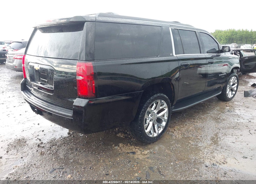 2017 CHEVROLET SUBURBAN LT VIN: 1GNSKHKC8HR324644