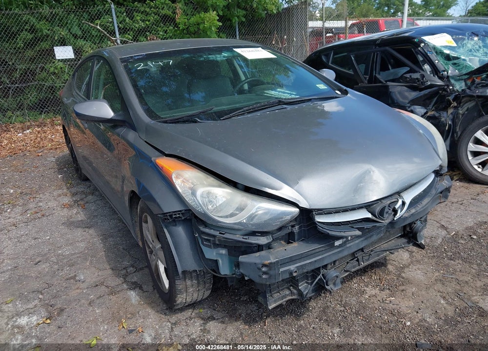 2013 HYUNDAI ELANTRA VIN: 5NPDH4AE6DH352147