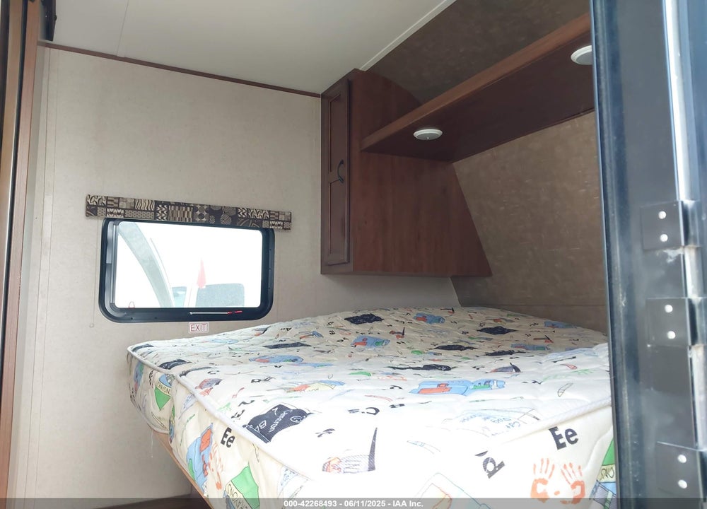 2016 JAYCO OTHER VIN: 1UJBJ0BNXG17Y0060