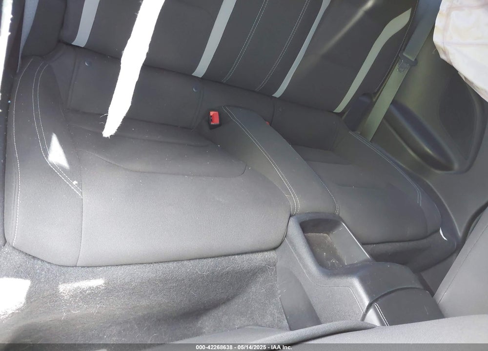 2018 CHEVROLET CAMARO VIN: 1G1FB1RX8J0184852