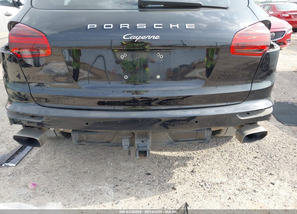 2016 PORSCHE CAYENNE VIN: WP1AA2A27GKA08400