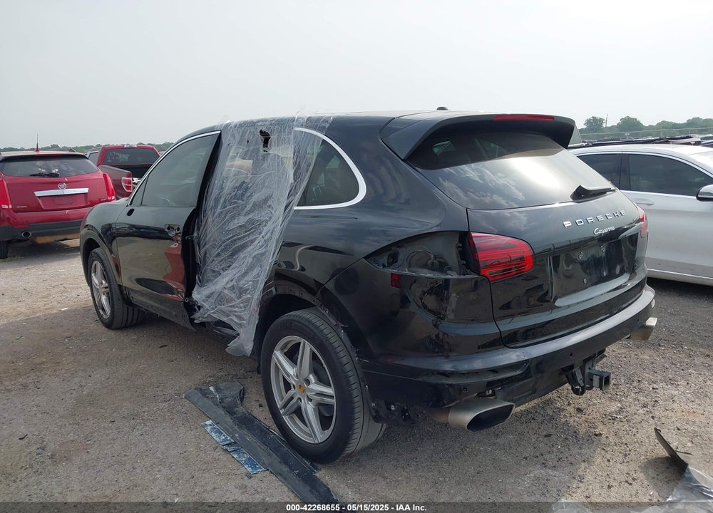 2016 PORSCHE CAYENNE VIN: WP1AA2A27GKA08400