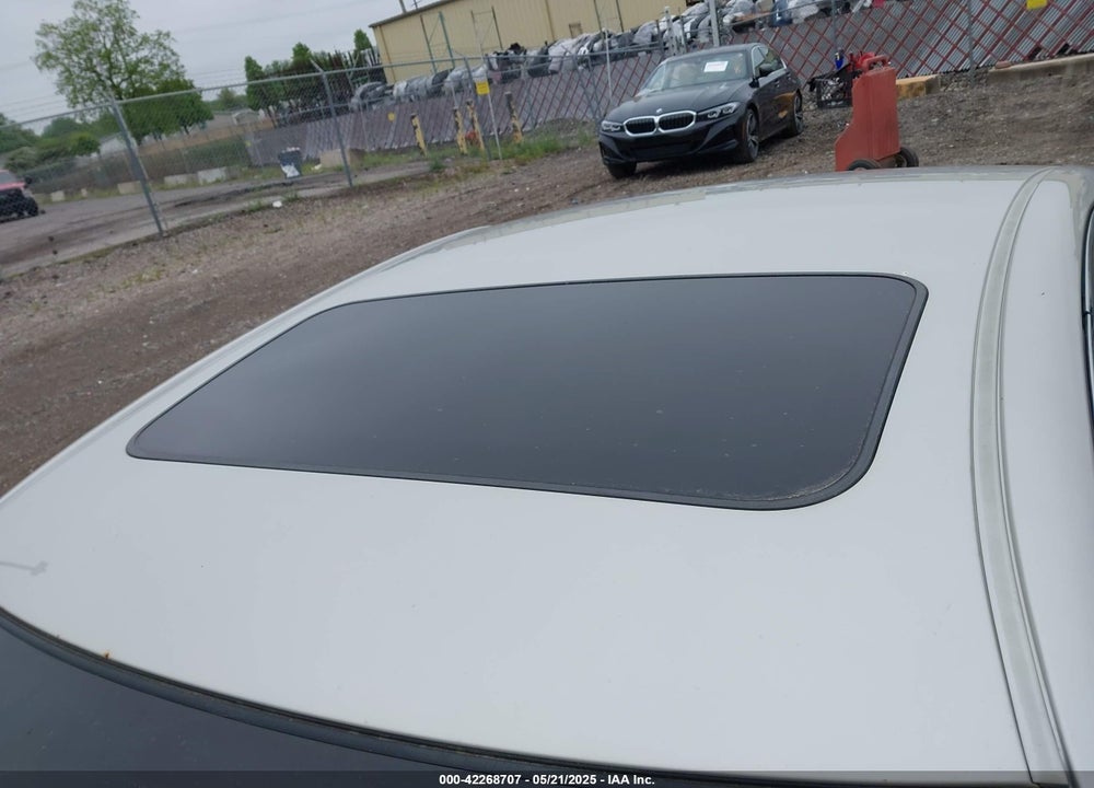 2005 LEXUS ES 330 VIN: JTHBA30G155136618