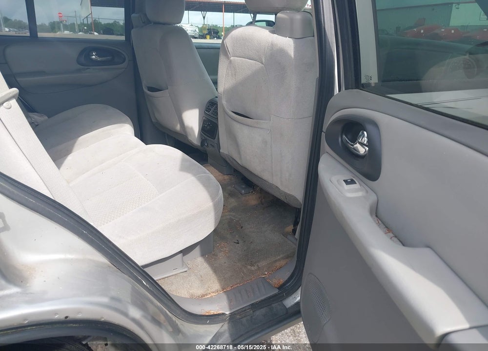 2008 CHEVROLET TRAILBLAZER LT VIN: 1GNDS13S982121440