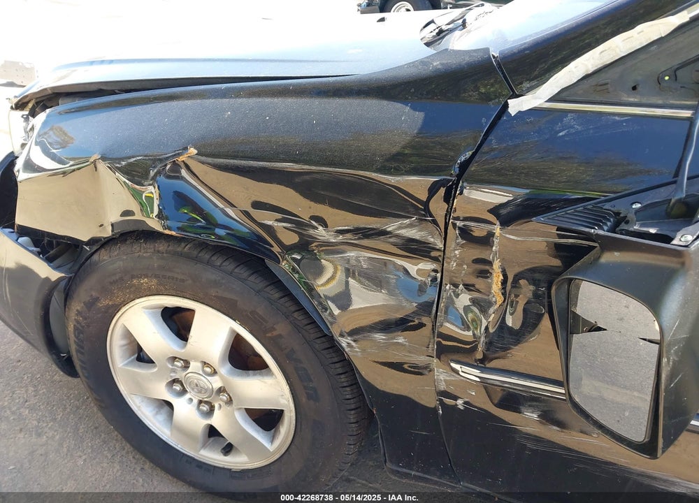 2002 TOYOTA AVALON XL VIN: 4T1BF28B72U243756