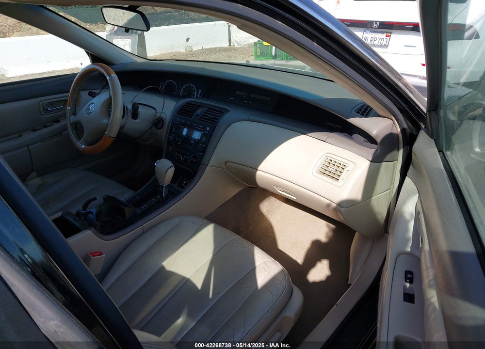2002 TOYOTA AVALON XL VIN: 4T1BF28B72U243756