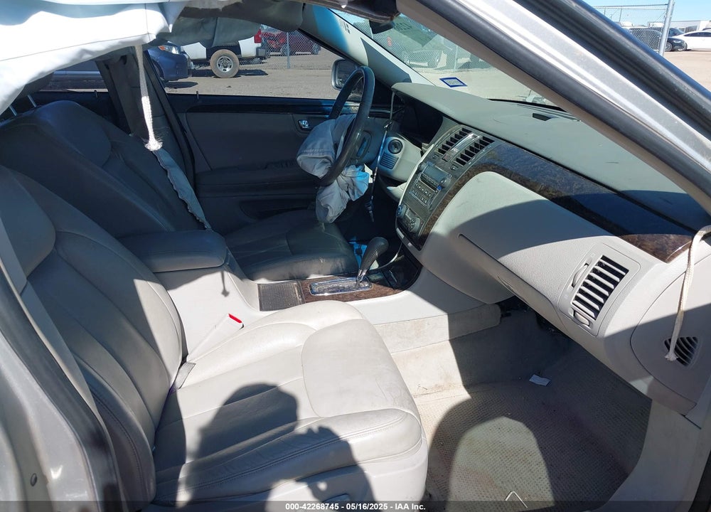 2008 CADILLAC DTS VIN: 1G6KD57Y98U141825