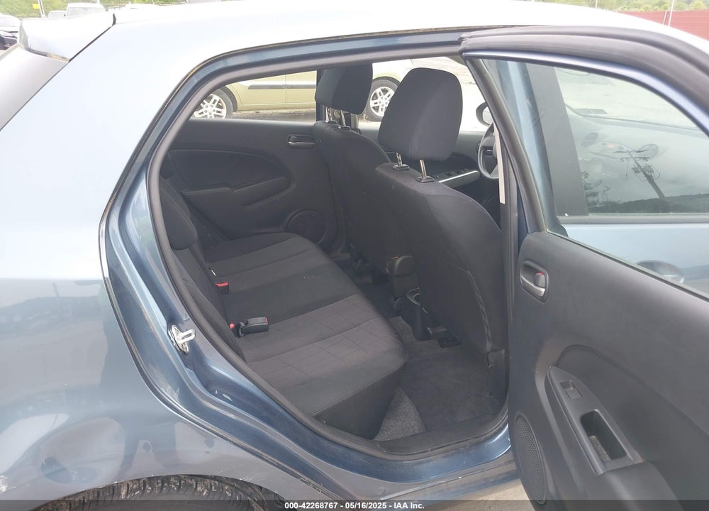 2014 MAZDA 2 SPORT VIN: JM1DE1KZ2E0176480