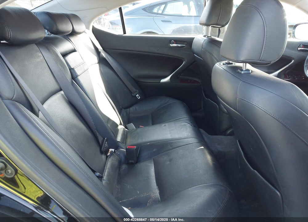 2007 LEXUS IS250 VIN: JTHBK262375036378