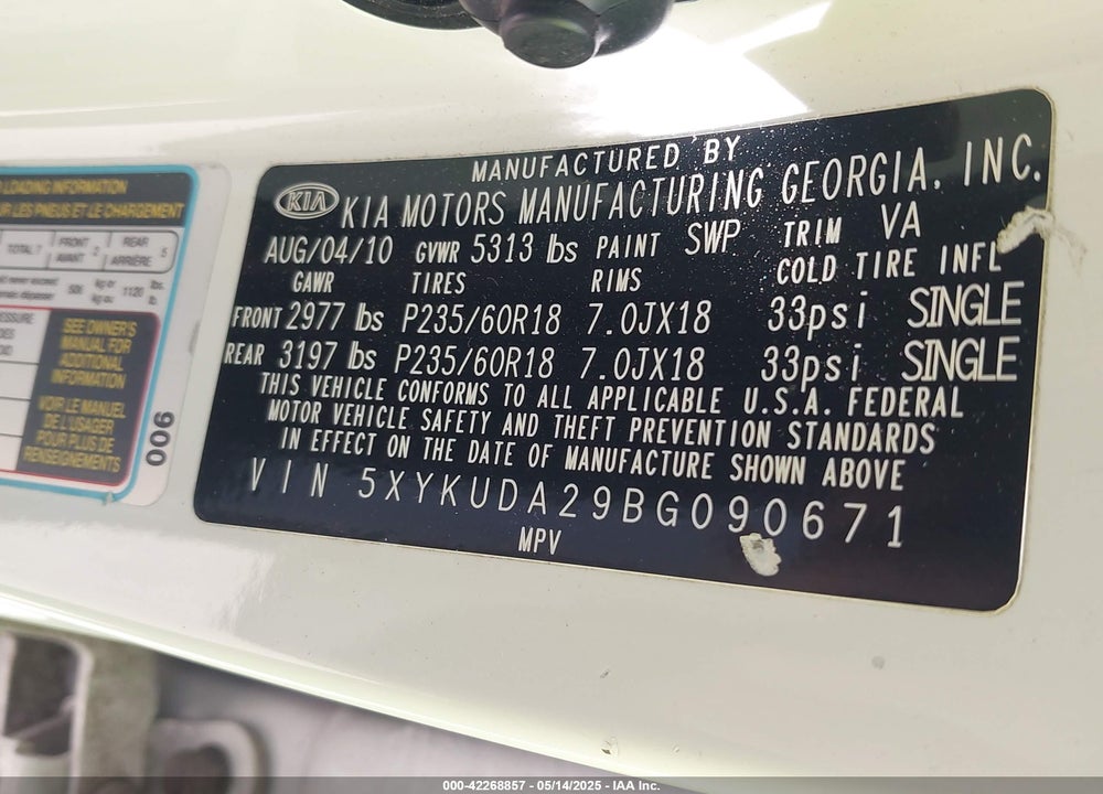 2011 KIA SORENTO VIN: 5XYKUDA29BG090671