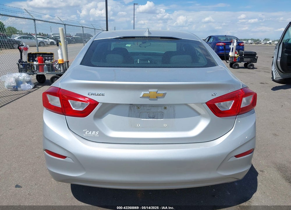 2016 CHEVROLET CRUZE VIN: 1G1BE5SM1G7318338