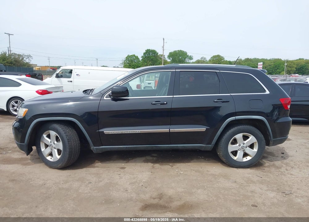 2011 JEEP GRAND CHEROKEE VIN: 1J4RS4GT3BC626582