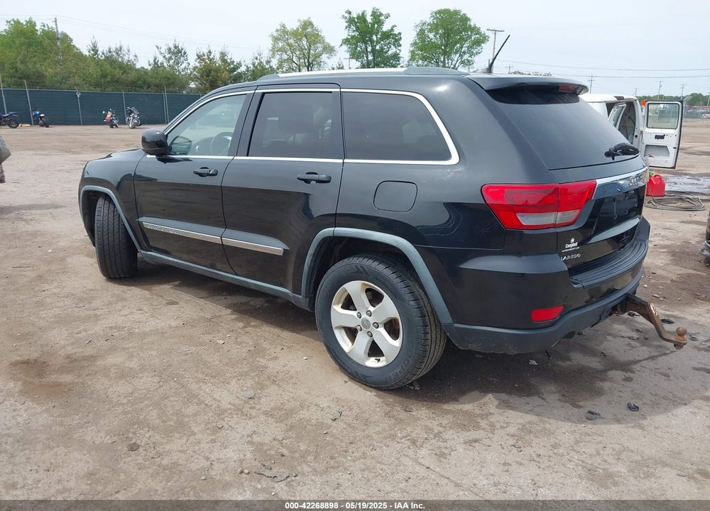 2011 JEEP GRAND CHEROKEE VIN: 1J4RS4GT3BC626582
