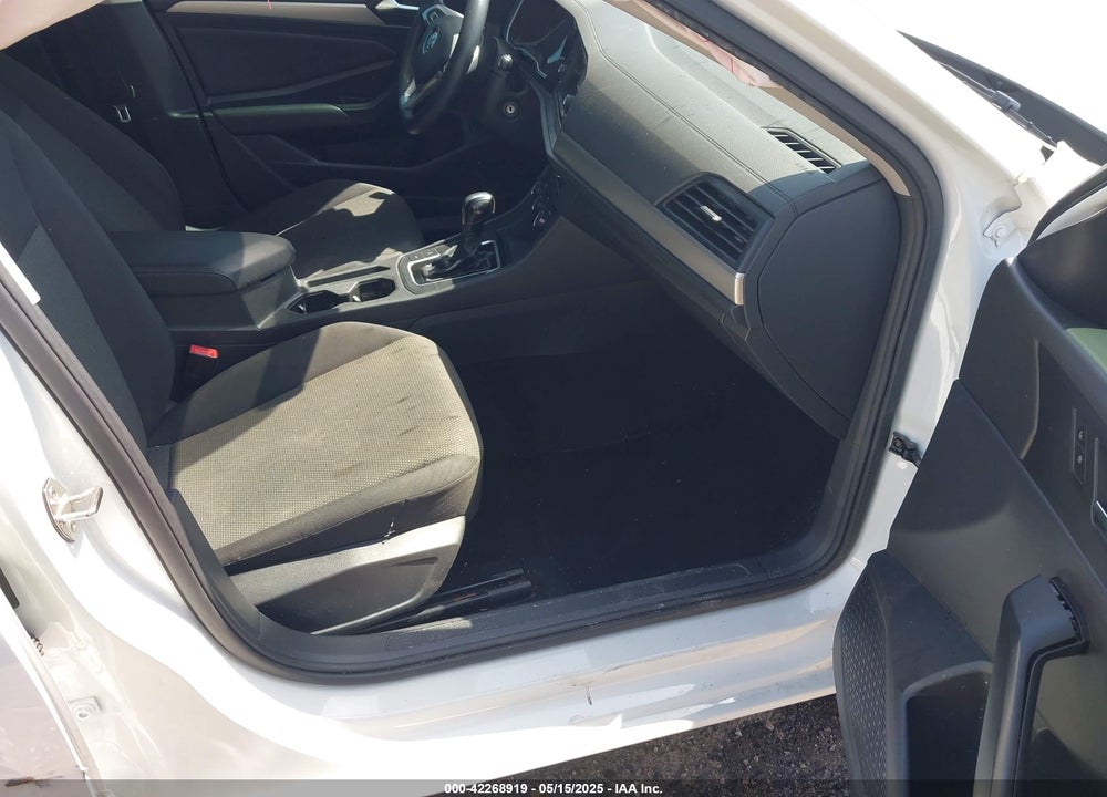 2019 VOLKSWAGEN JETTA VIN: 3VWC57BU3KM273289
