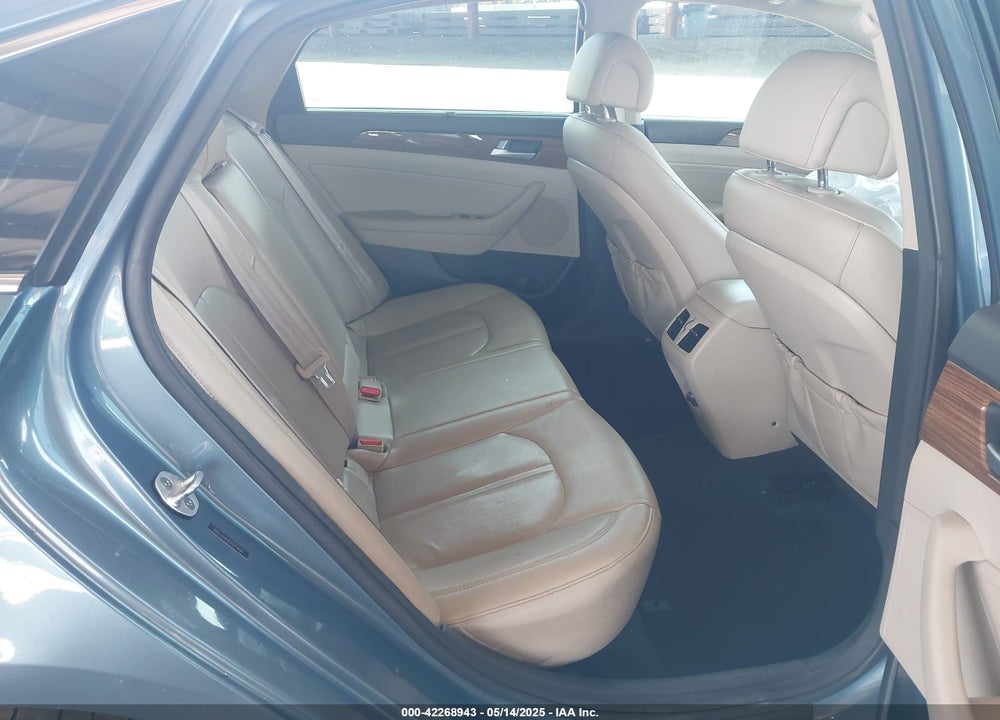 2015 HYUNDAI SONATA VIN: 5NPE34AF6FH071450