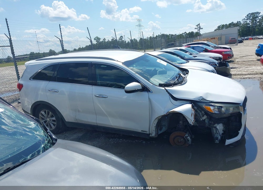 2017 KIA SORENTO 3.3L LX VIN: 5XYPGDA57HG190851