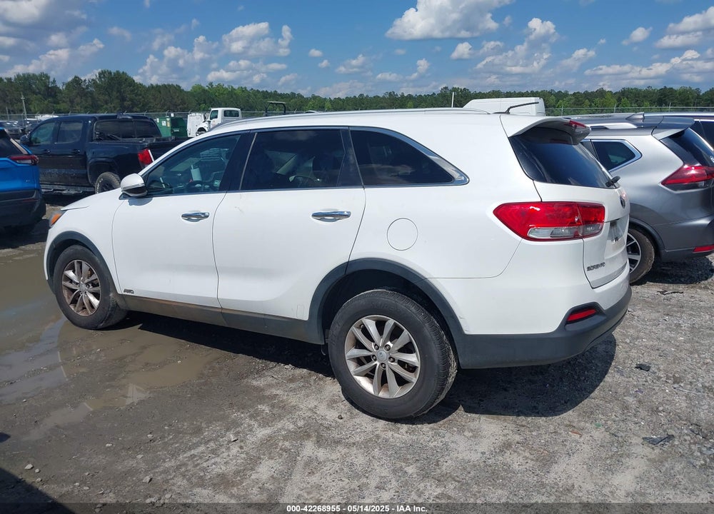 2017 KIA SORENTO 3.3L LX VIN: 5XYPGDA57HG190851