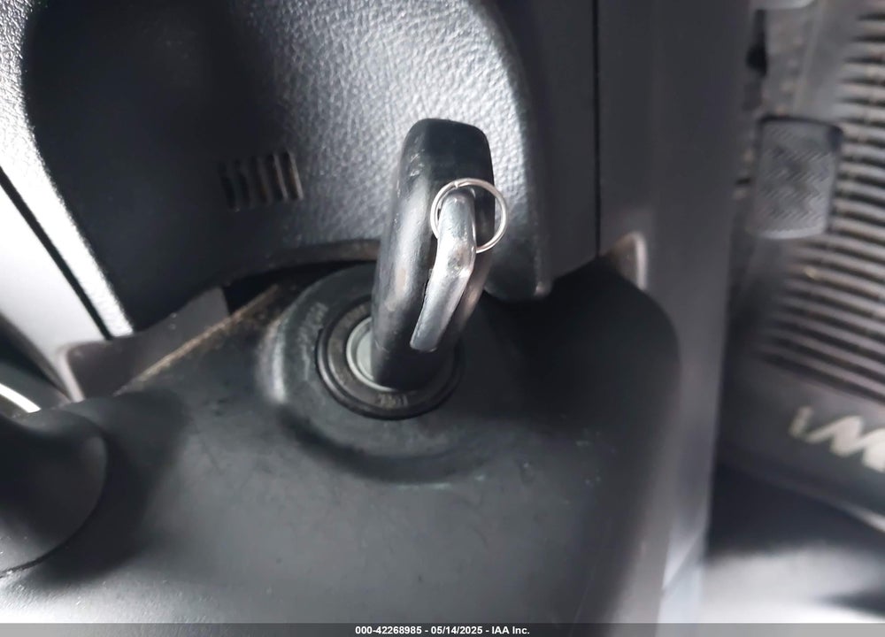 2017 TOYOTA COROLLA IM VIN: JTNKARJEXHJ526674