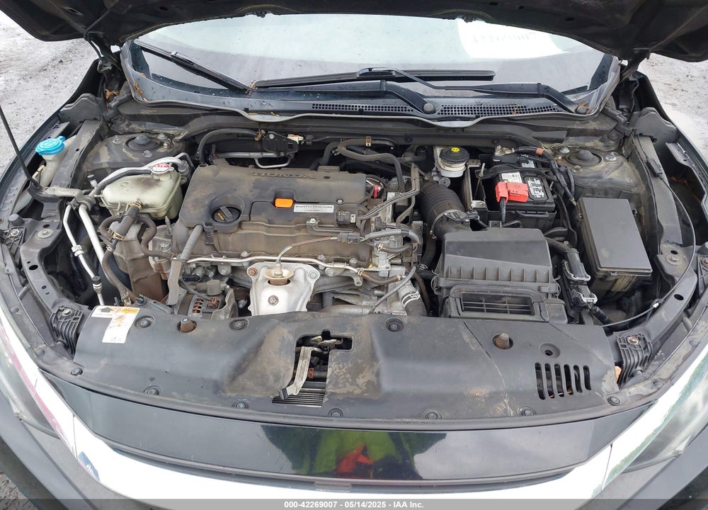 2018 HONDA CIVIC VIN: 2HGFC2F52JH581113