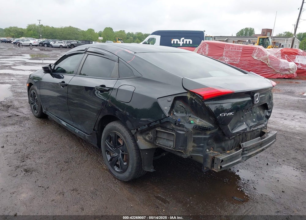 2018 HONDA CIVIC VIN: 2HGFC2F52JH581113