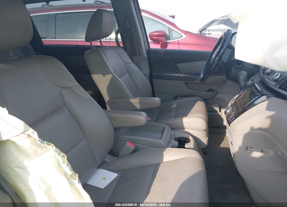 2016 HONDA ODYSSEY VIN: 5FNRL5H62GB021948