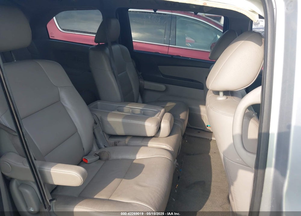 2016 HONDA ODYSSEY VIN: 5FNRL5H62GB021948