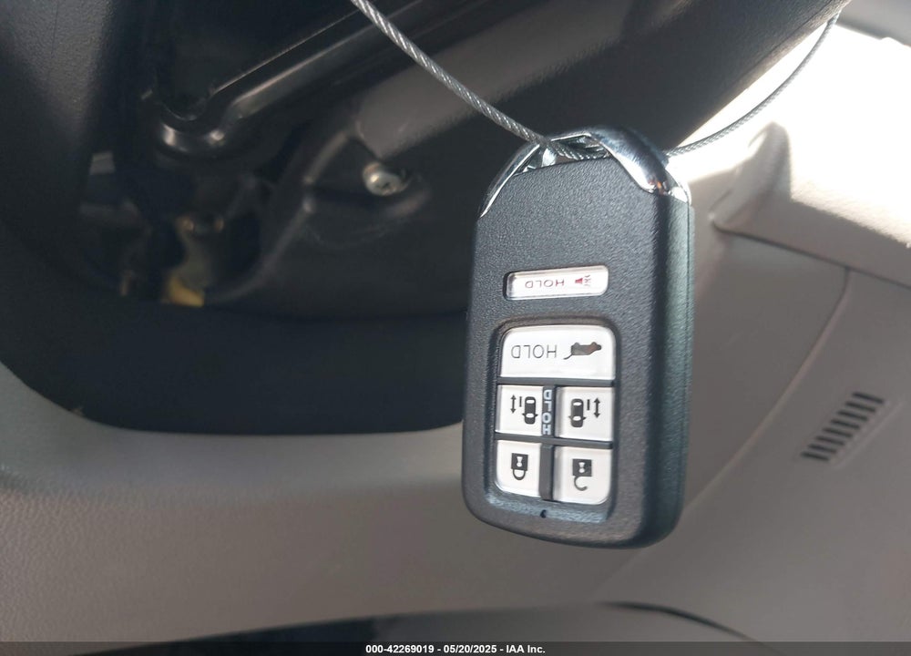 2016 HONDA ODYSSEY VIN: 5FNRL5H62GB021948