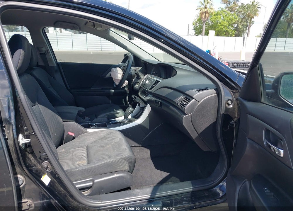 2015 HONDA ACCORD LX VIN: 1HGCR2F33FA079460