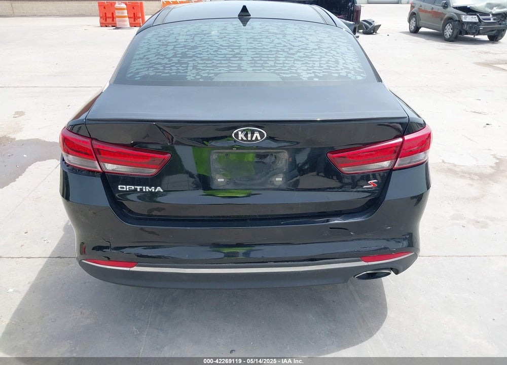2018 KIA OPTIMA S VIN: 5XXGT4L3XJG243723