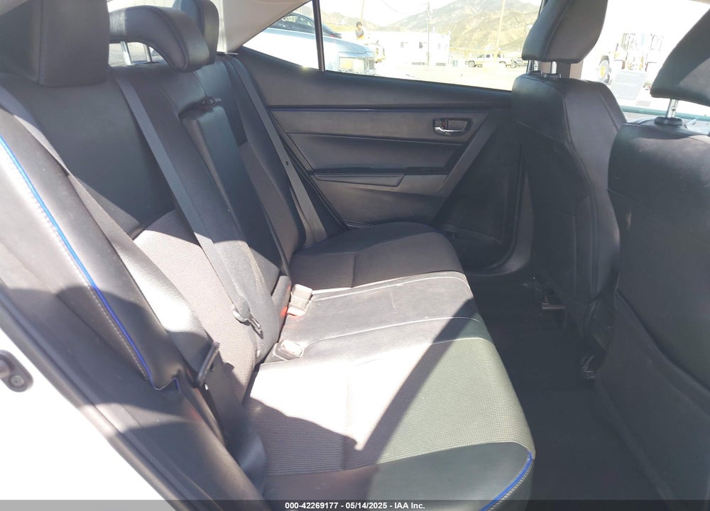 2018 TOYOTA COROLLA VIN: 5YFBURHE8JP740484