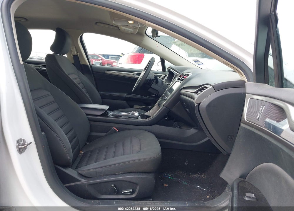 2017 FORD FUSION SE VIN: 3FA6P0HD6HR275435