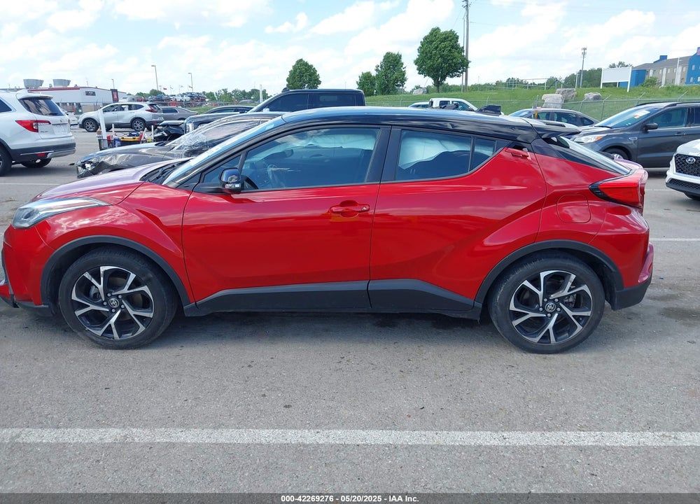 2020 TOYOTA C-HR VIN: NMTKHMBX3LR118420
