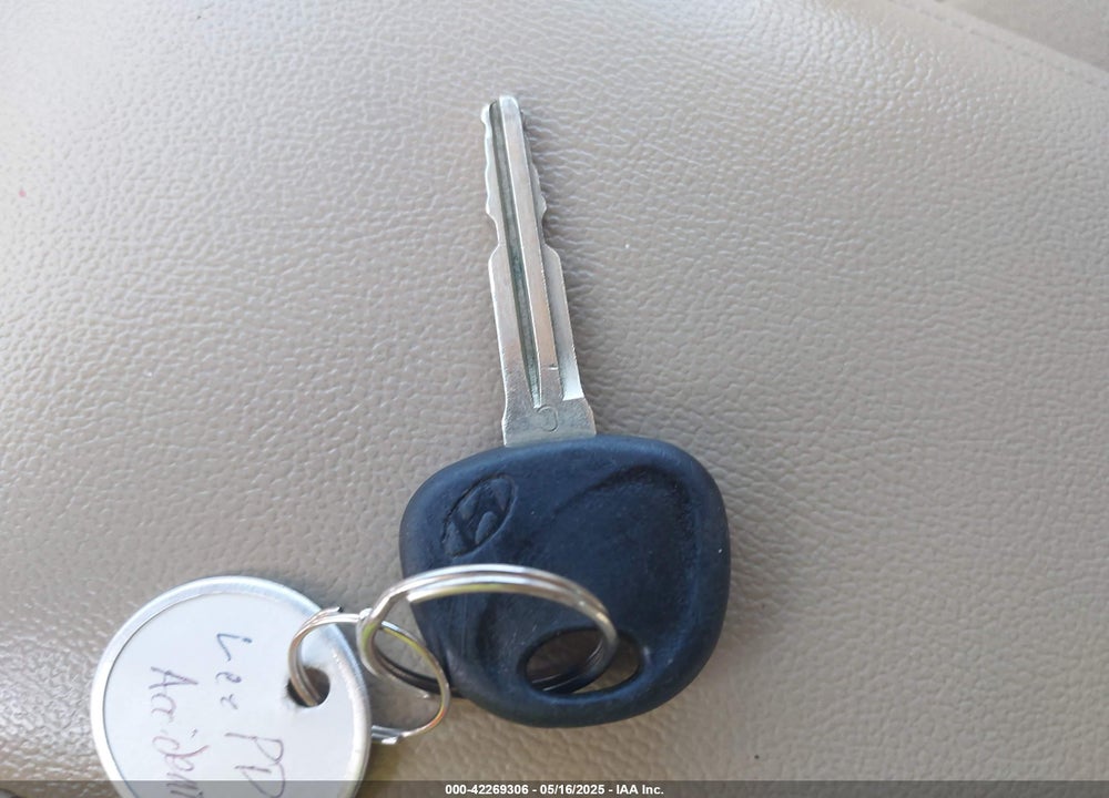 2008 HYUNDAI SANTA FE VIN: 5NMSH73E68H205688