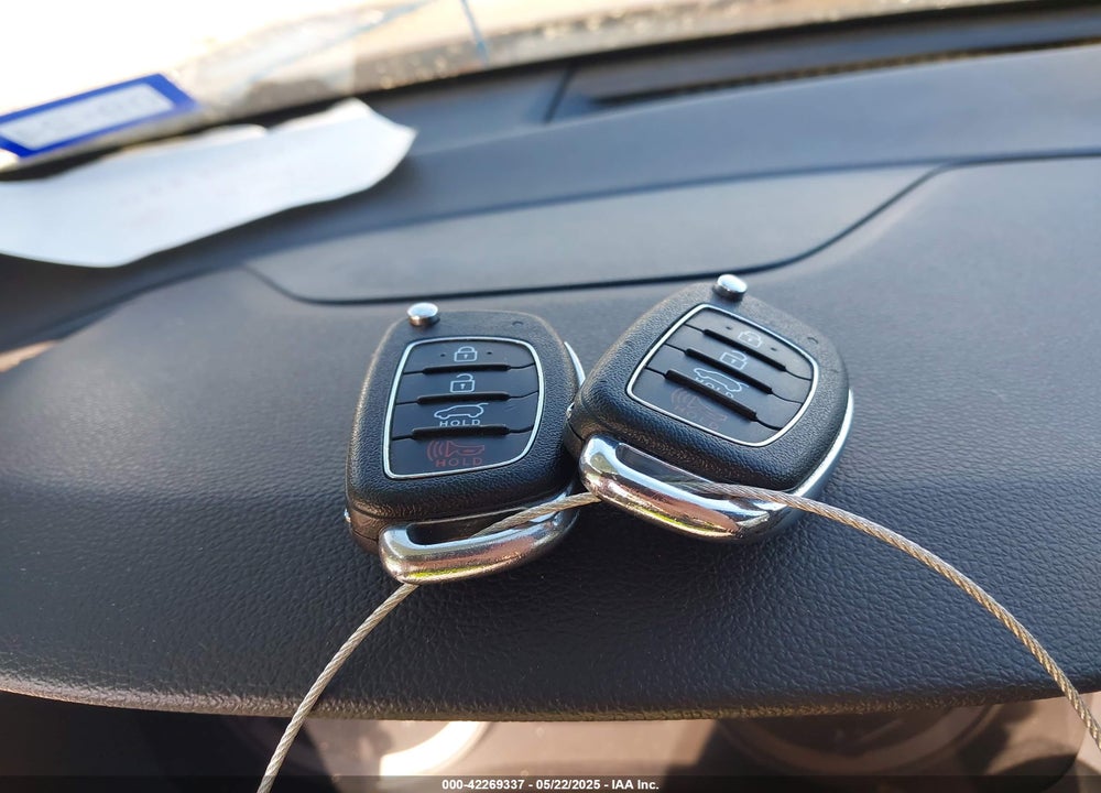 2017 HYUNDAI TUCSON VIN: KM8J33A47HU485803