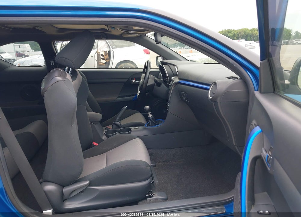 2016 SCION TC VIN: JTKJF5C71GJ023504