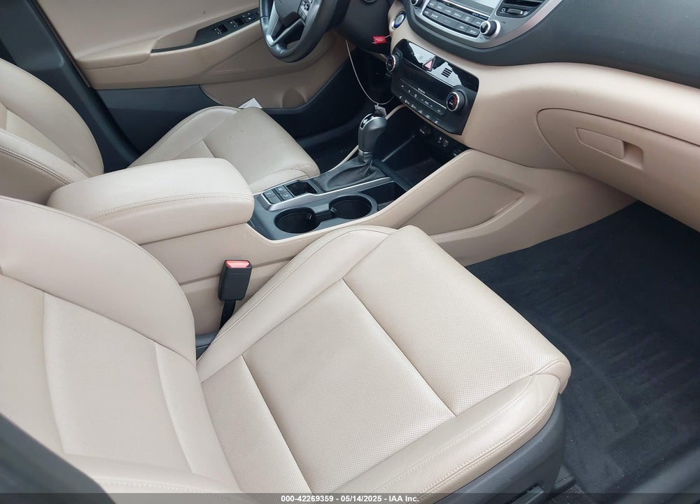 2016 HYUNDAI TUCSON LIMITED VIN: KM8J3CA2XGU161189