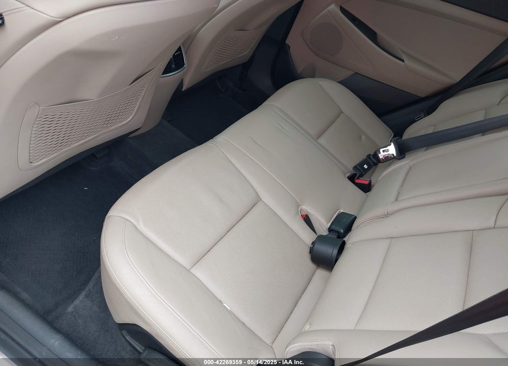 2016 HYUNDAI TUCSON LIMITED VIN: KM8J3CA2XGU161189