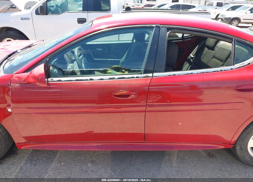 2008 PONTIAC GRAND PRIX VIN: 2G2WP552381122076