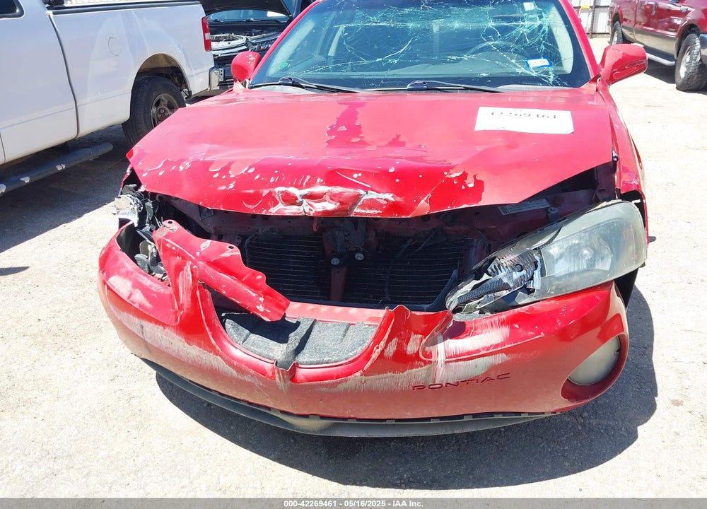 2008 PONTIAC GRAND PRIX VIN: 2G2WP552381122076